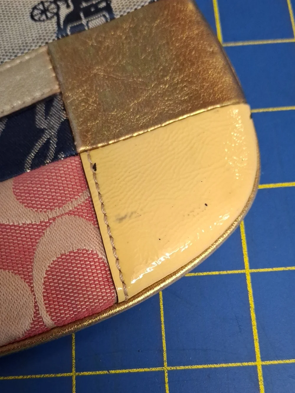 Coach Patchwork Leather & Canvas 8.5x5.5x0.5 Wristlet - Multicolor Preloved